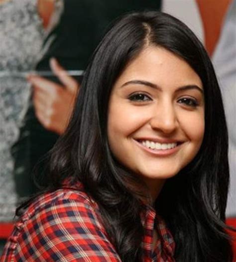 Born on may 1 #27. What is wrong with Anushka Sharma's face? - Talk Bollywood