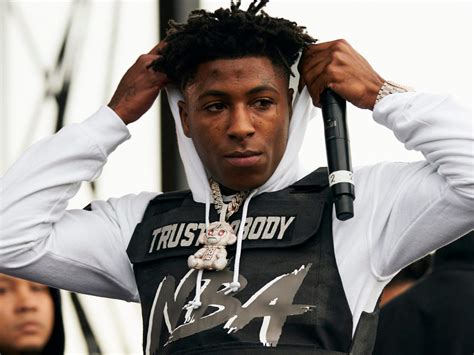 Watch Nba Youngboy Caught In Camera In A New Bald Look
