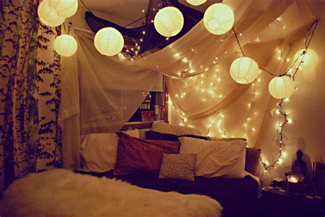 33 best string lights decorating ideas and designs for 2019. 50 Trendy and Beautiful DIY Christmas Lights Decoration ...