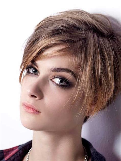 With the right haircuts and hairstyles for thin hair you'll add the desirable body and illusion of thickness to your. Womens Short Hairstyles for Thin Hair | Short Hairstyles ...