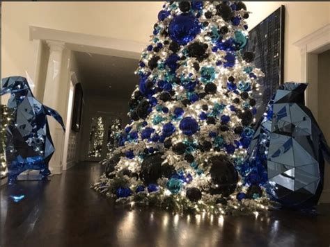 Celebrity Christmas Trees Of 2017 Happy Haute Home