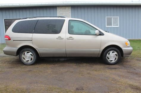 2002 Toyota Sienna Symphony Edition 972 Mn Auto Auctions Tuesday
