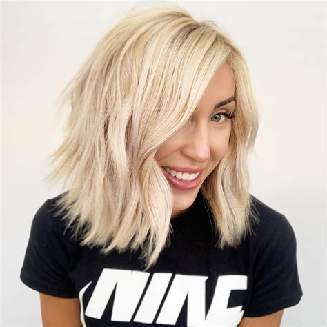 Short Hair Expert Styledbycarolynn Instagram Photos And Videos