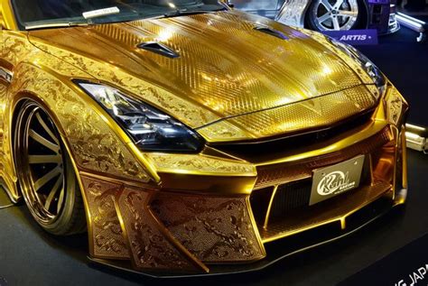 Gold Plated Nissan R35 Gt R Is Worth 1 Million 7 Luxedb