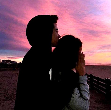 Aesthetic Cute Couple Sunset Pictures When Both Of You Don T Want To But You Need To