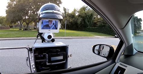 This Police Robot Could Make Traffic Stops Safer
