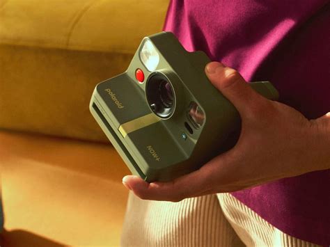 Polaroid Now Generation 2 I Type Instant Camera Has Vintage Style