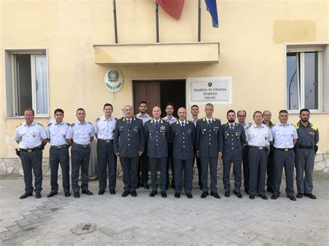 Guardia Di Finanza Visita Del Comandante Regionale Puglia Generale Di