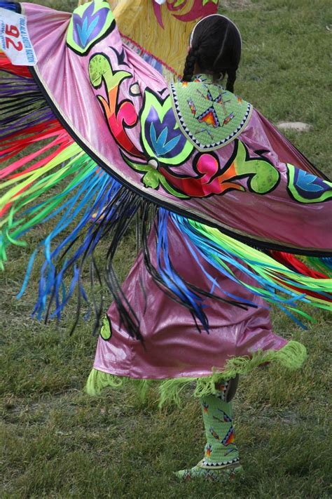 Female Native American Dancing The Shawl Dance Great Work On The
