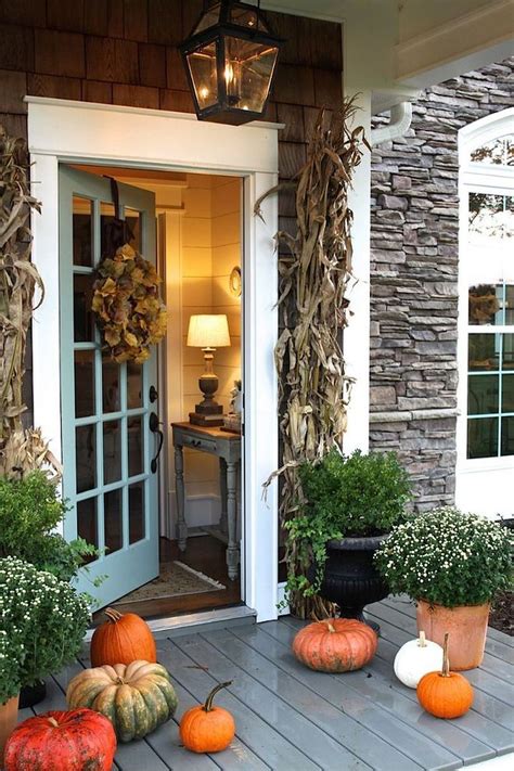 32 Lovely Outdoor Fall Theme Porch Decor Ideas Magzhouse