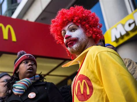 Black Mcdonald S Workers Say They Were Called Ghetto Had Their Hours Cut And Were Unjustly