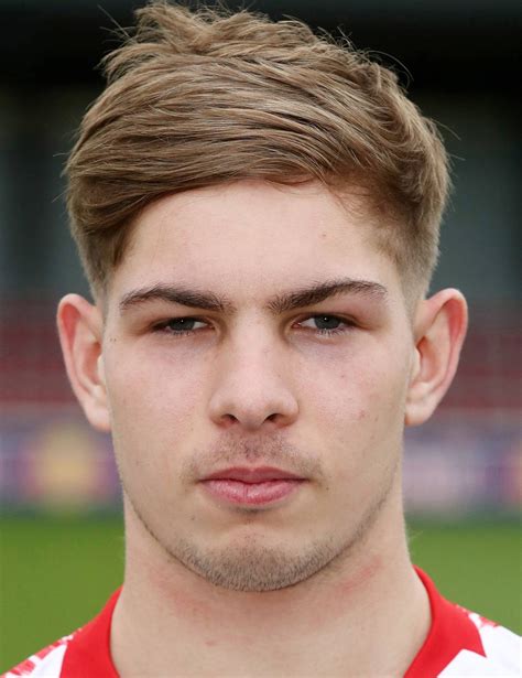 He loves to attack defenders with his dribbles and speed. Emile Smith Rowe - Profil zawodnika 20/21 | Transfermarkt