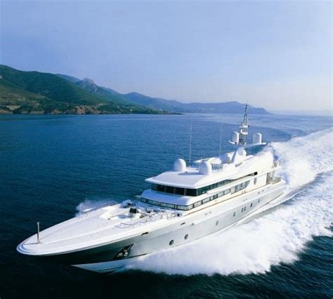 Yacht Thunder B Oceanfast Austal Charterworld Luxury Superyacht