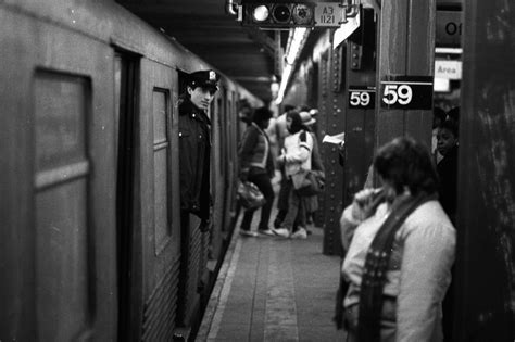 New York City Subway Crime 1980s Photos New York Citys Subway