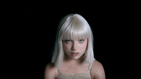 El Impresionante Cambio De Maddie La Joven Bailarina De Sia