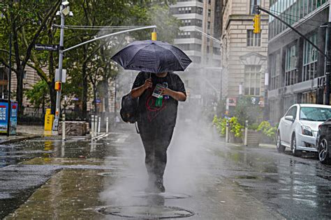 Severe Thunderstorms Likely To Hit Nyc This Afternoon With Threat Of