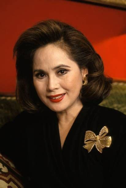 dewi sukarno a paris pour la sortie de son livre en decembre 1993 a beauty classic beauty
