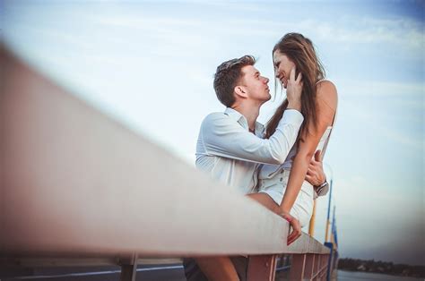 20 Ways To Rekindle Passion In A Relationship And 11 Reasons Why It Goes