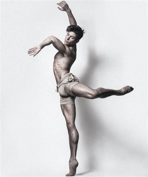 Ph Brian Jamie Rhys Kosakowski Dancer With Houston Ballet Mensen