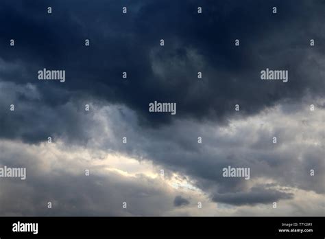 Dramatic Grey Cloudy Sky Hi Res Stock Photography And Images Alamy