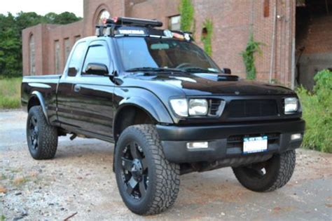 Purchase Used 1995 Toyota Tacoma 4x4 V6 5 Speed One Of A Kind Excellent