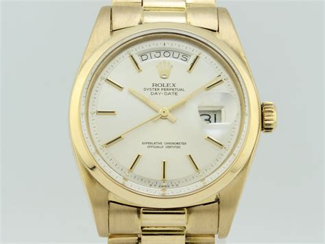 Rolex Perpetual Date Gold Puseira