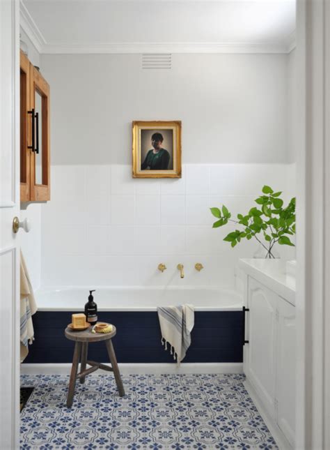 There's no need to tear up your entire bathroom if you want to redecorate or if you want a change of scenery. How to paint tiles and save a fortune! - The Interiors Addict