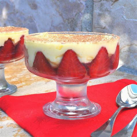 Self care and ideas to help you live a healthier, happier life. Strawberry and Mascarpone Cream Cups | Italian recipes dessert, Desserts, Dessert recipes