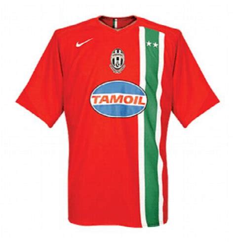 Real madrid, bayern munich, juventus, manchester united, olympique lyon, benfica, ajax & fenerbahce. Juventus FC Kit History - Football Kit Archive