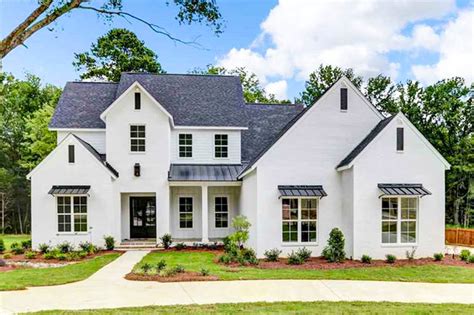 Plan 510066wdy Two Story Acadian House Plan With First Floor Master In