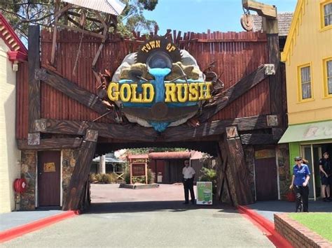 Dreamworld Reopens Thunder River Rapids Ride References Removed From Park