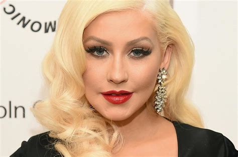 Christina Aguilera Goes Makeup Free For Paper Magazine Cover