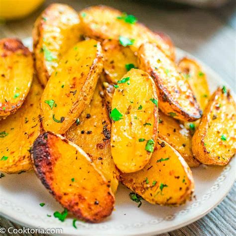 What is the best roasted potato recipe? Roasted Fingerling Potatoes | COOKTORIA