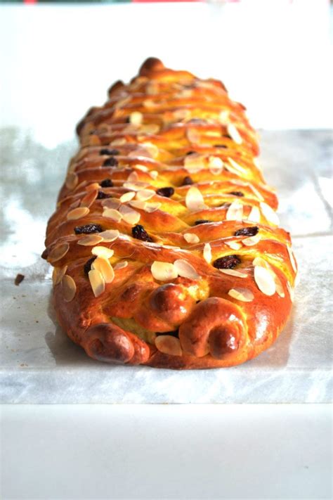 Get the recipe from seasons and suppers. Waw wee: Christmas Bread Braid Plait Recipe / Cherry Almond Braid Recipe | Taste of Home ...