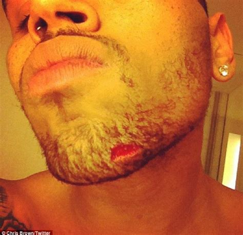 Chrisa Browna Zbili V Bare Vraj Sa Zapojil Aj Drake Hviezdne Kauzy