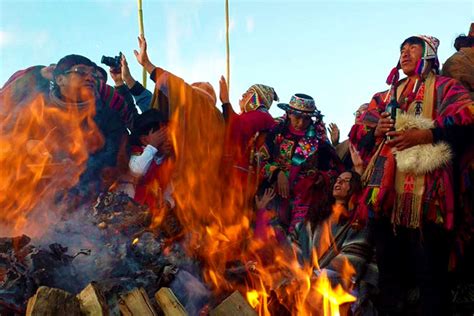 El Año Nuevo Andino El Ritual Aymara Que Te Conecta Con El Sol Y La