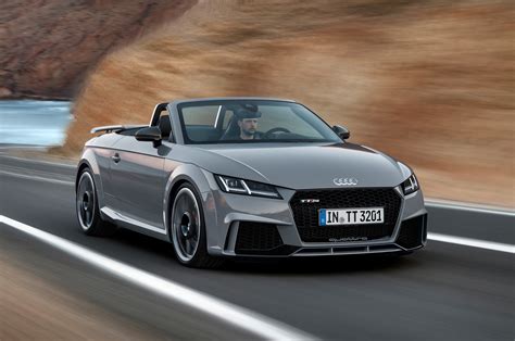 Audi Tt Rs Coupe Convertible Charge Into Beijing With 394 Hp Automobile