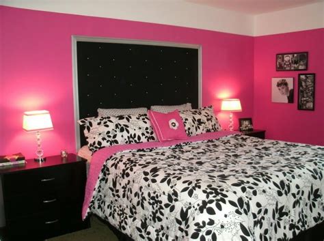 Pin By Hannah Burns On Color Story Pink Hot Pink Bedrooms Pink