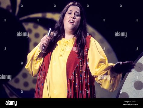 With Mama Cass Elliot Hi Res Stock Photography And Images Alamy