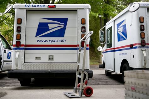 Usps Electrification Supporters Face Bumpy Road Ahead The Washington Post