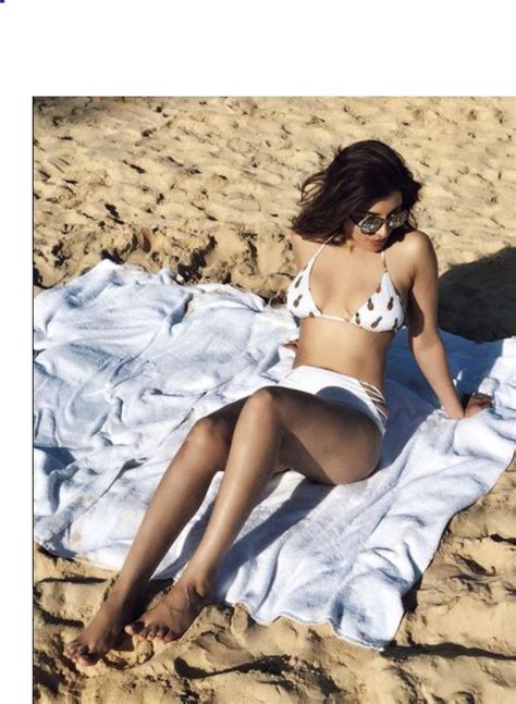 tv actress shama sikander slammed by fans for wearing bikini during ramzan