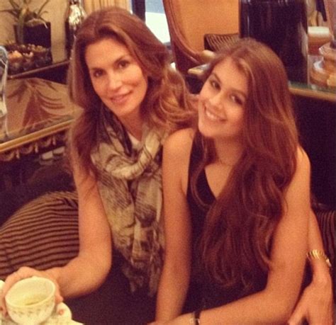 Cindy Crawford S Kaia Spitting Image Of Supermodel Mom Entertainment
