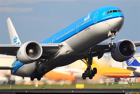 Ph Bva Klm Boeing 777 300er At Amsterdam Schiphol Photo Id 207017