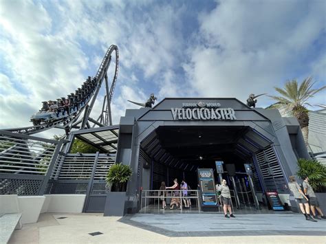 Video Jurassic World Velocicoaster Full Queue And First Impressions Orlando Parkstop