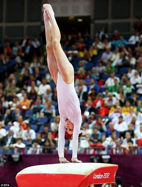 Mckayla Maroney Vault Mckayla Maroney Of Team Usa S Gymnastics