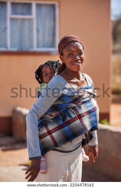539 African Woman Carrying Baby On Back Images Stock Photos 3d