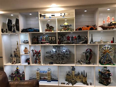 Some New Sets Added To The Display Lego Lego Set Display Ideas Lego