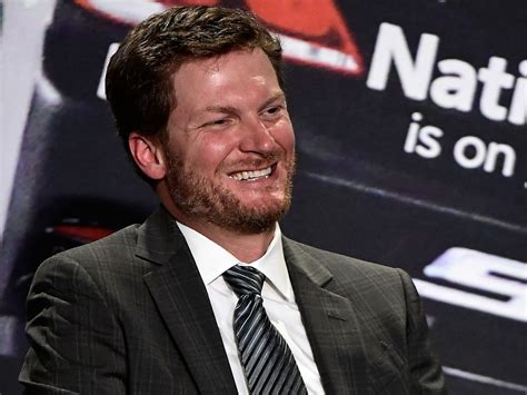Dale Earnhardt Jr Announces His Retirement From Nascar Because He Wants