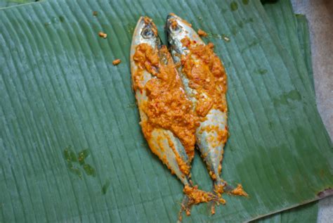 Indonesian Recipes Grilled Fish In Banana Leaves All Asian Recipes