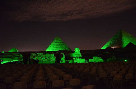 Picture Of The Day ‪giza‬ ‪pyramids‬ Light Up Green To Mark ‪‎un Climate Summit Multimedia